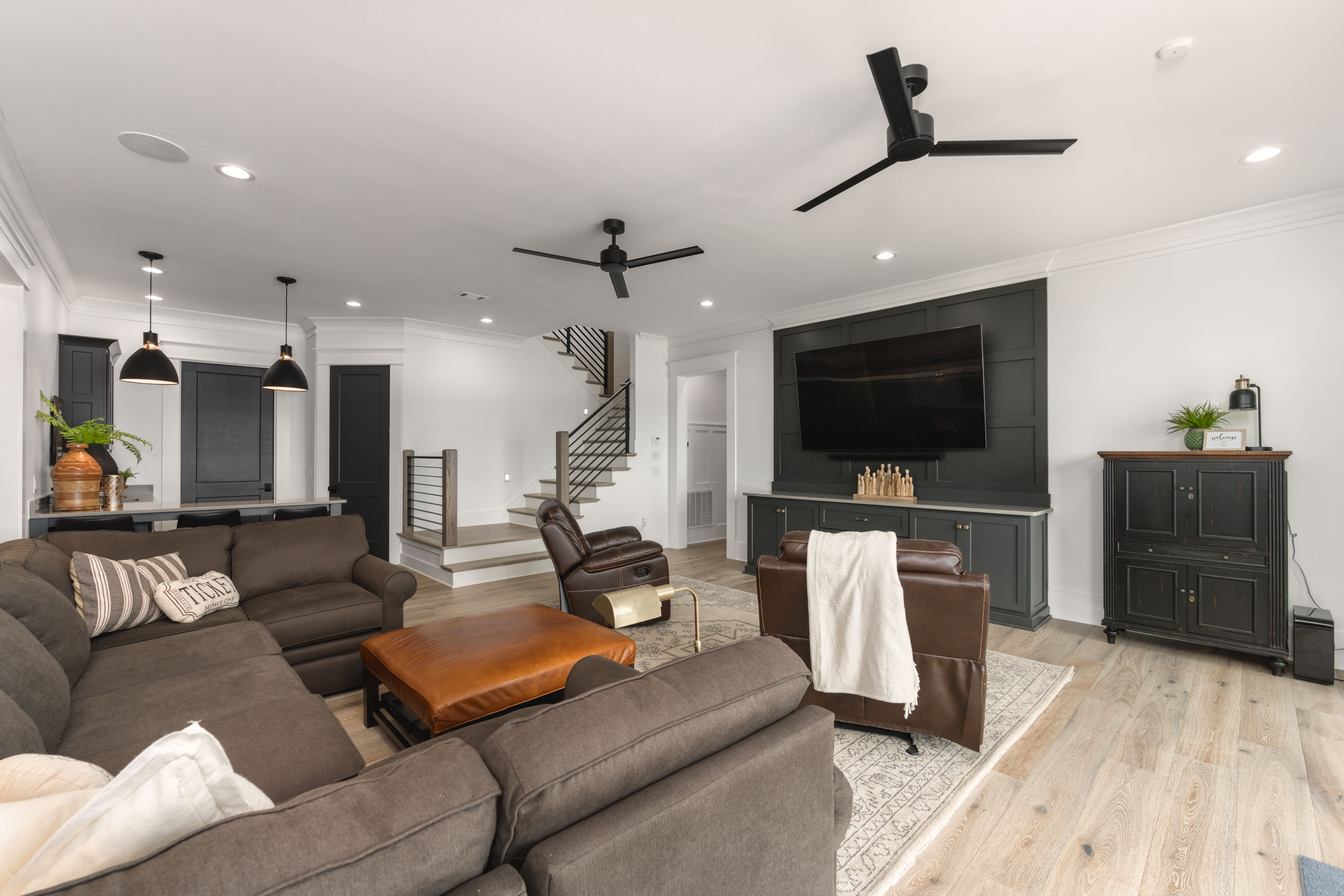 1051 South Shoals Drive image 27